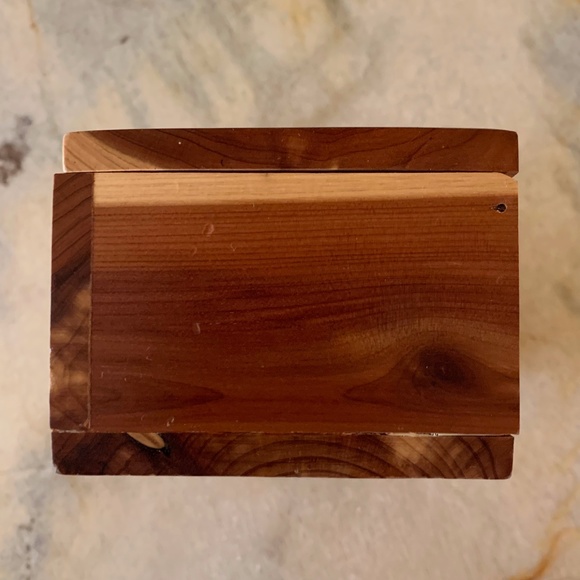 Cedar Wood Trinket Box w/ Hand Painted Hibiscus Flower Top - Picture 5 of 6